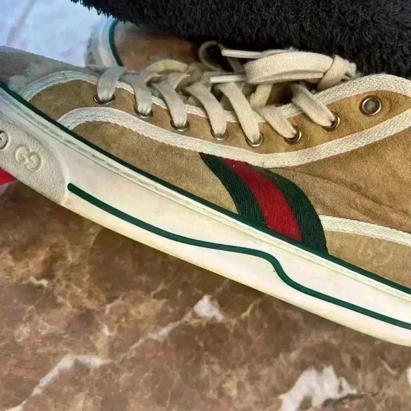 GUCCI Tennis 1977 High Top Sneaker Beige Suede/Shearling AUTHENTIC Size 10 US - Picture 4 of 11